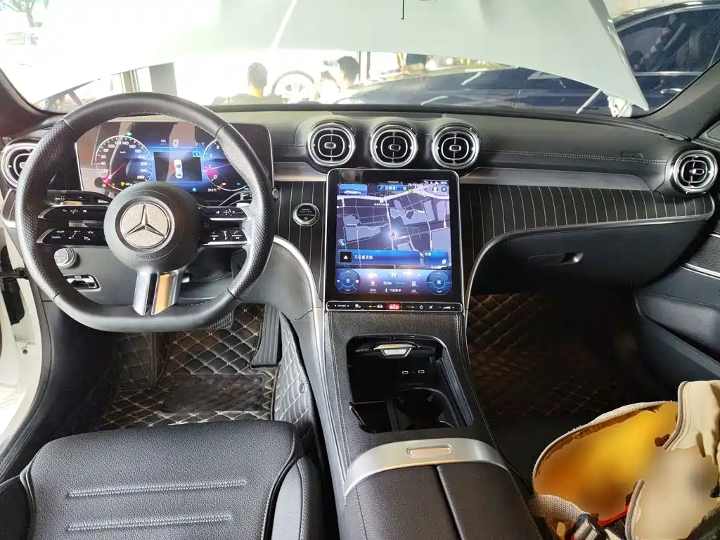 Mercedes-Benz C-Class 2023