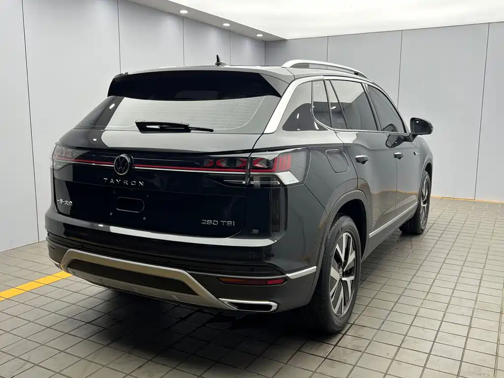 Volkswagen Tayron 2023 — фото 6
