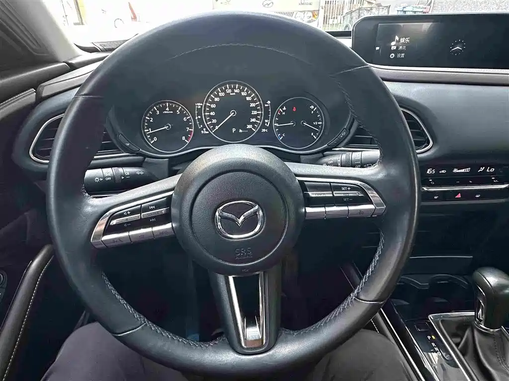 Mazda CX-30 2021 — фото 13