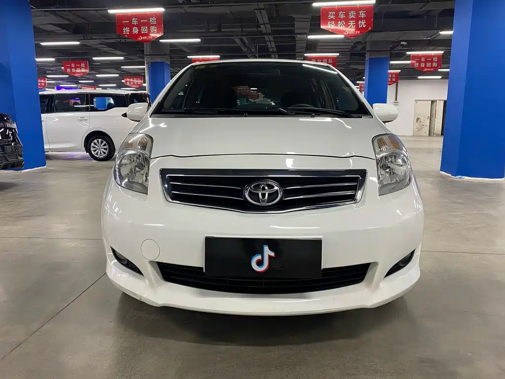 Toyota Yaris 2012