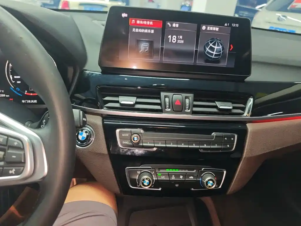 BMW X1 2021 — фото 13