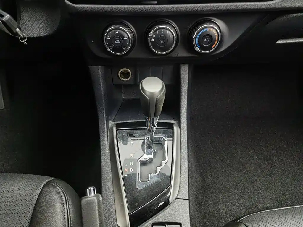 Toyota Levin 2015 — фото 13