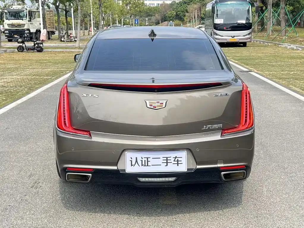Cadillac XTS 2018 — фото 24