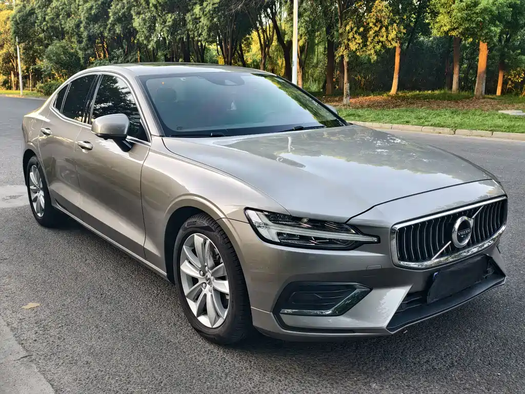 Volvo S60 2020 — фото 3