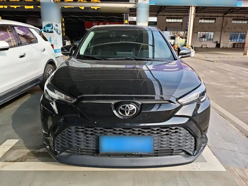 Toyota Frontlander 2024