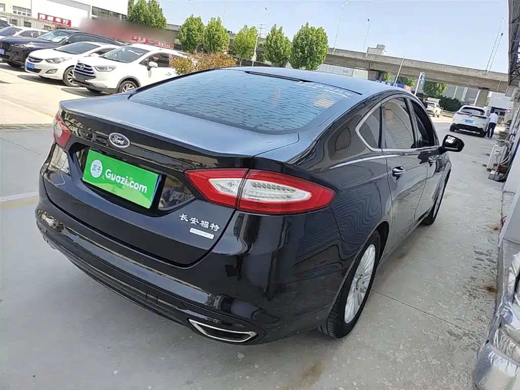 Ford Mondeo 2015 — фото 7