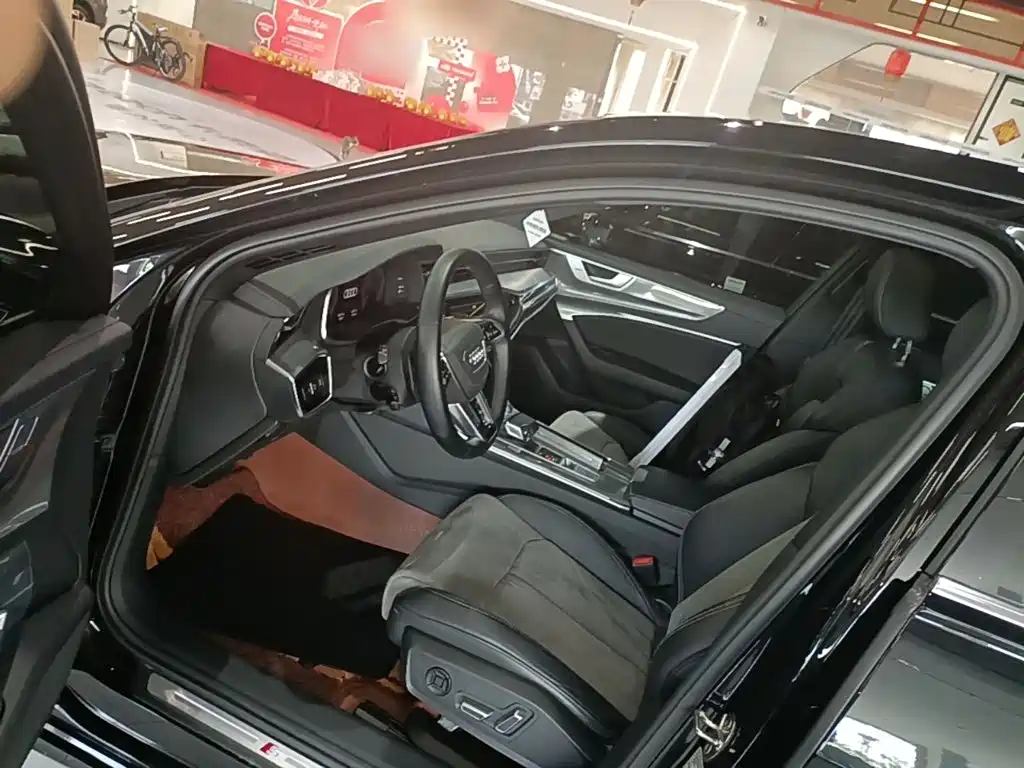 Audi A6L 2023 — фото 12