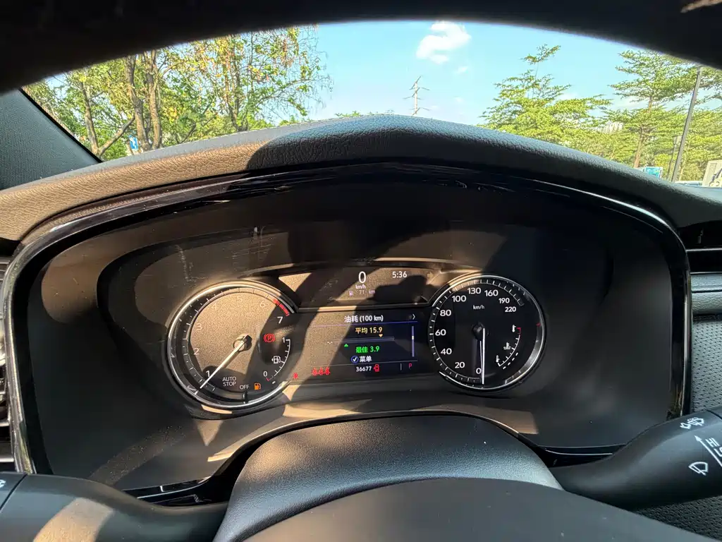 Cadillac XT5 2021 — фото 18