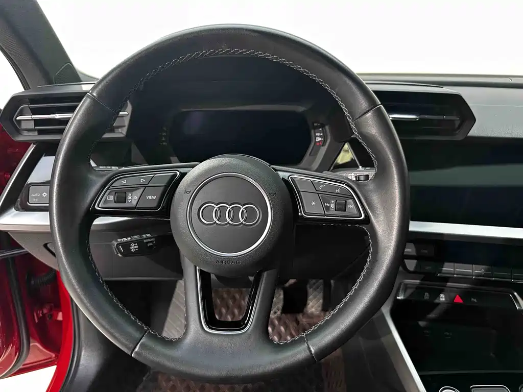 Audi A3 2023 — фото 19