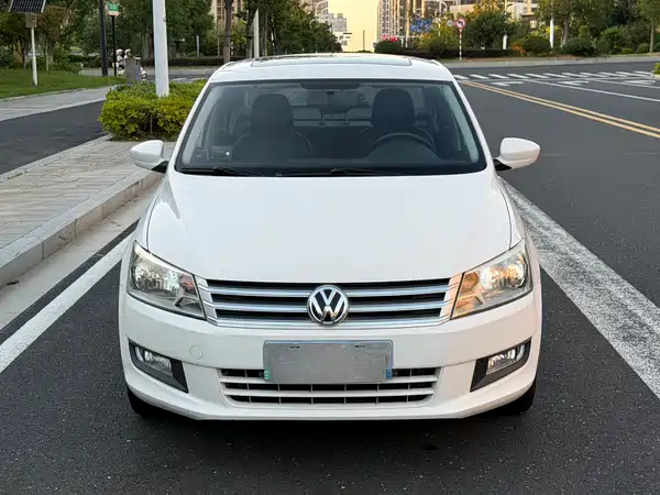 Volkswagen Santana 2013