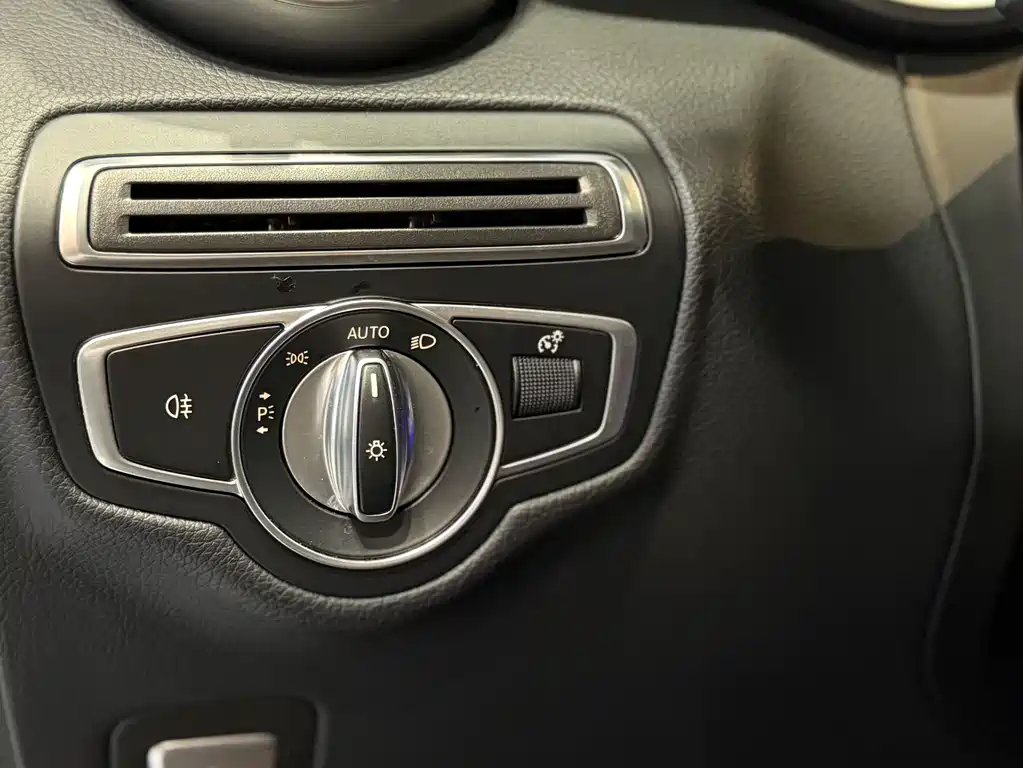 Mercedes-Benz GLC 2022 — фото 7