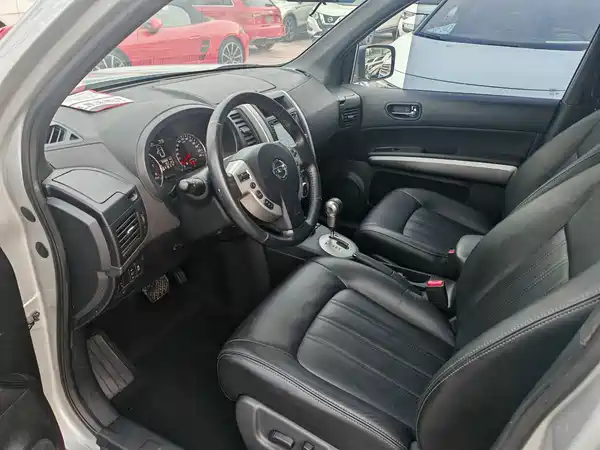 Nissan X-Trail 2012