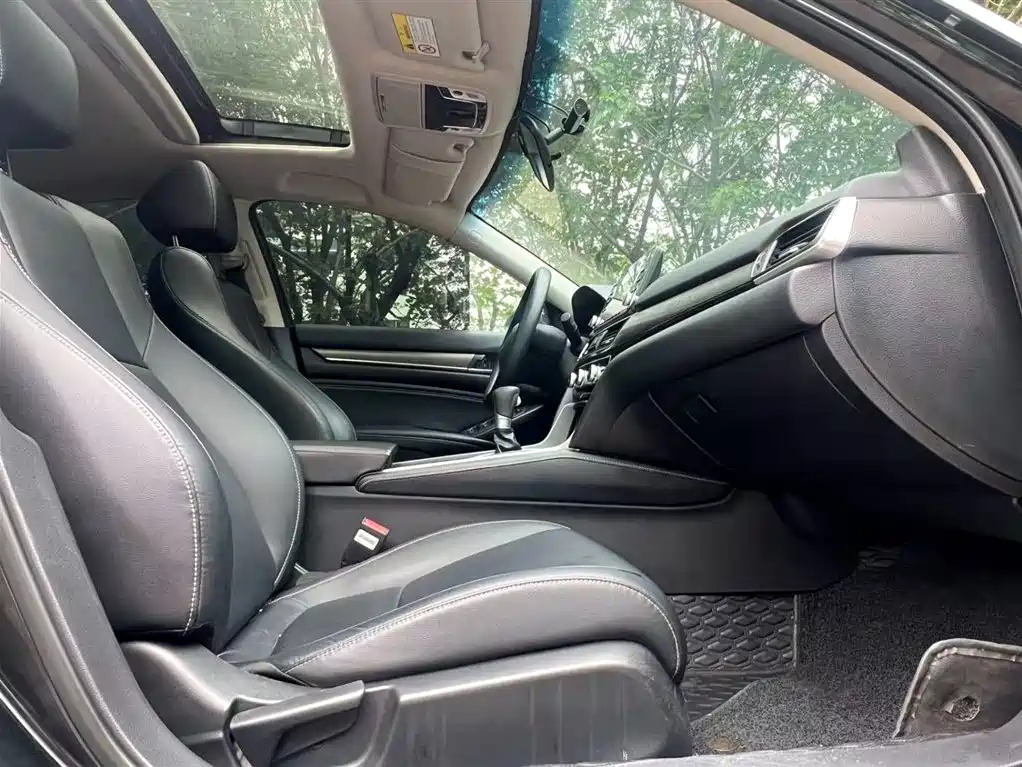 Honda Inspire 2021 — фото 11
