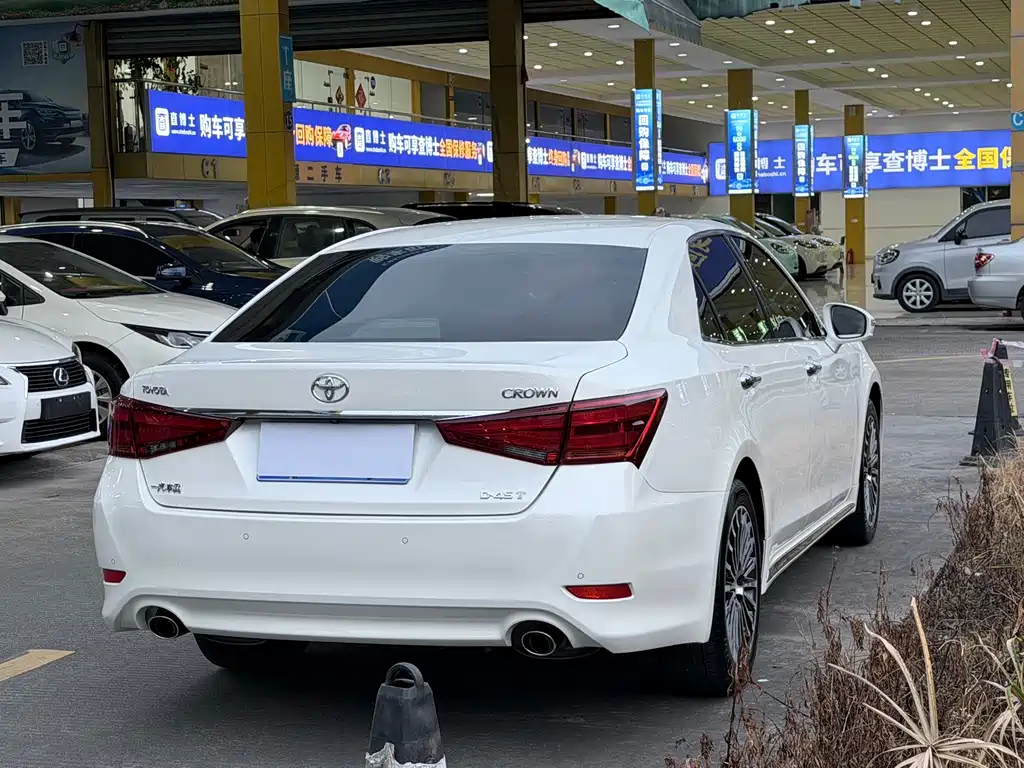 Toyota Crown 2019 — фото 11