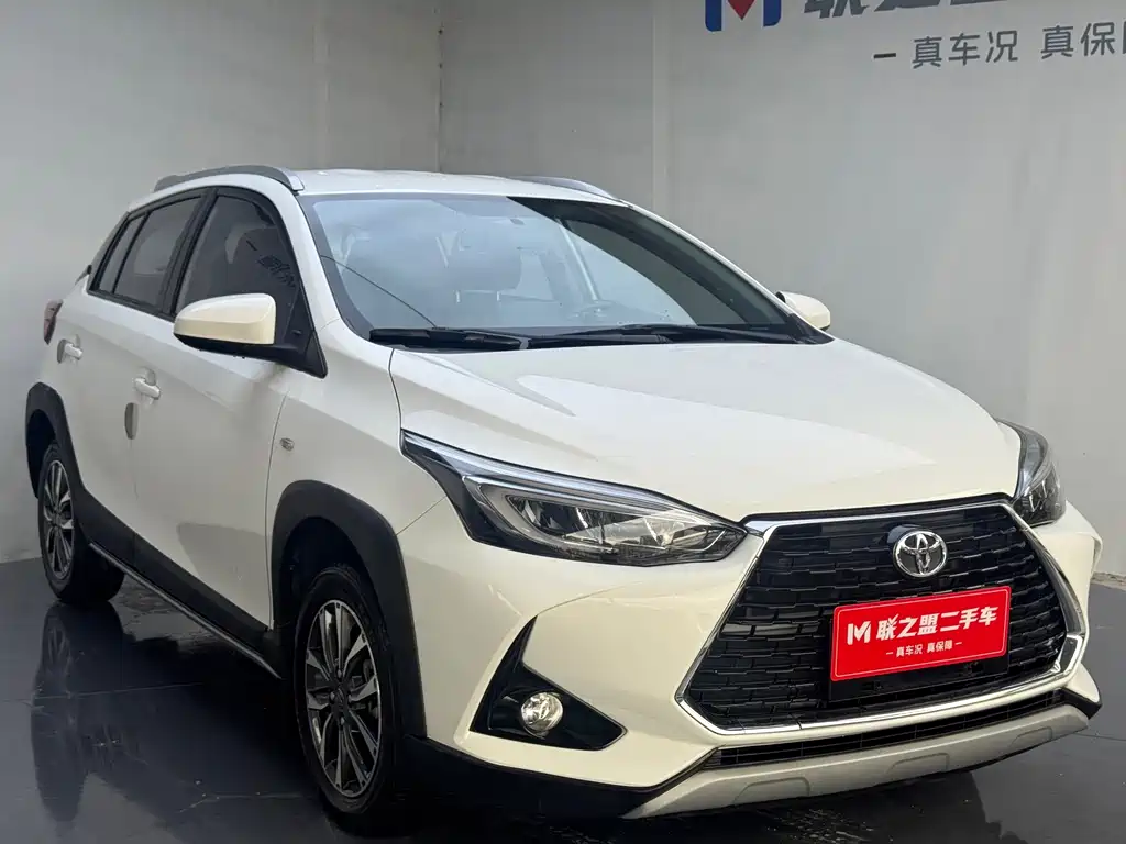 Toyota Yaris L 2022 — фото 3