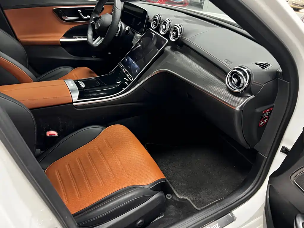 Mercedes-Benz C-Class 2022 — фото 10