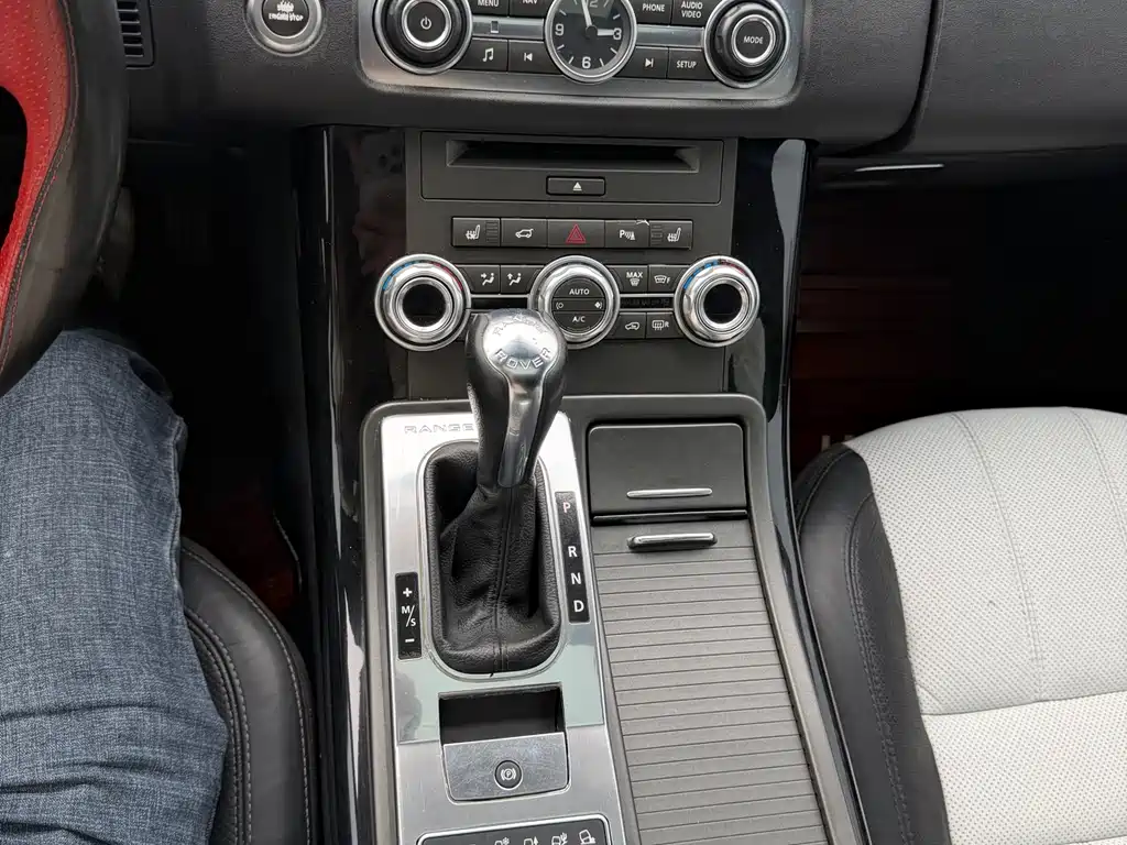 Land Rover Sport 2013 — фото 15