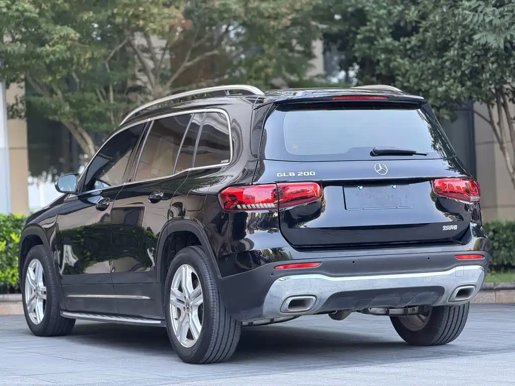 Mercedes-Benz GLB 2023 — фото 11