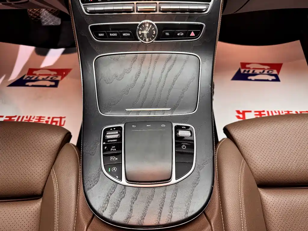Mercedes-Benz E-Class 2019 — фото 16