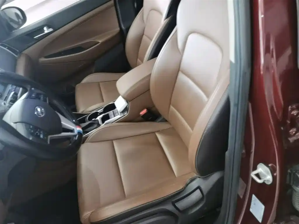 Hyundai Tucson 2016 — фото 22