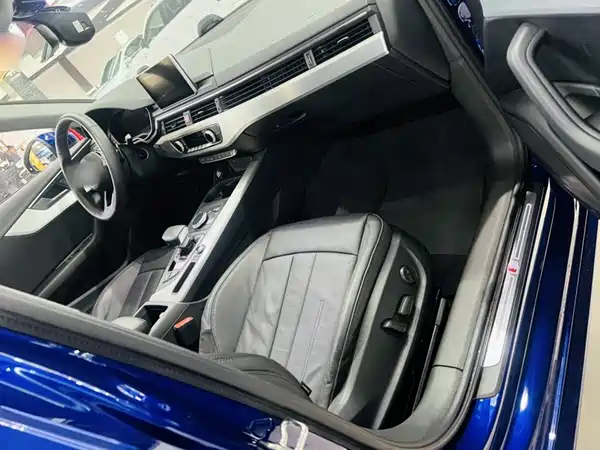 Audi A4L 2019