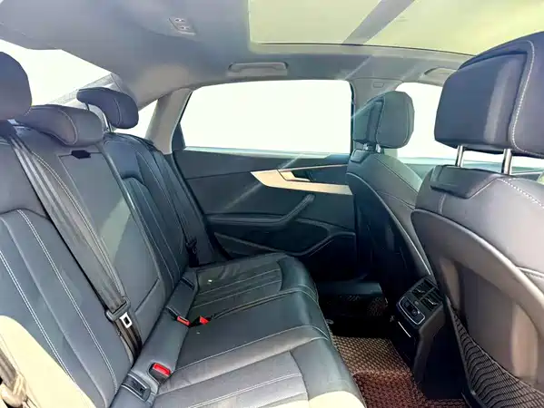Audi A4L 2022