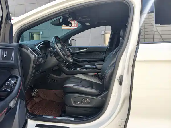 Ford Edge 2021