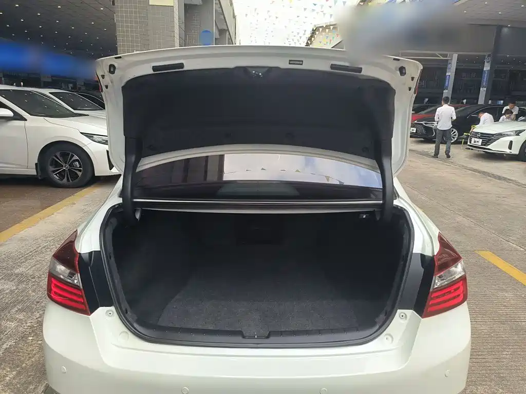 Honda Accord 2016 — фото 19