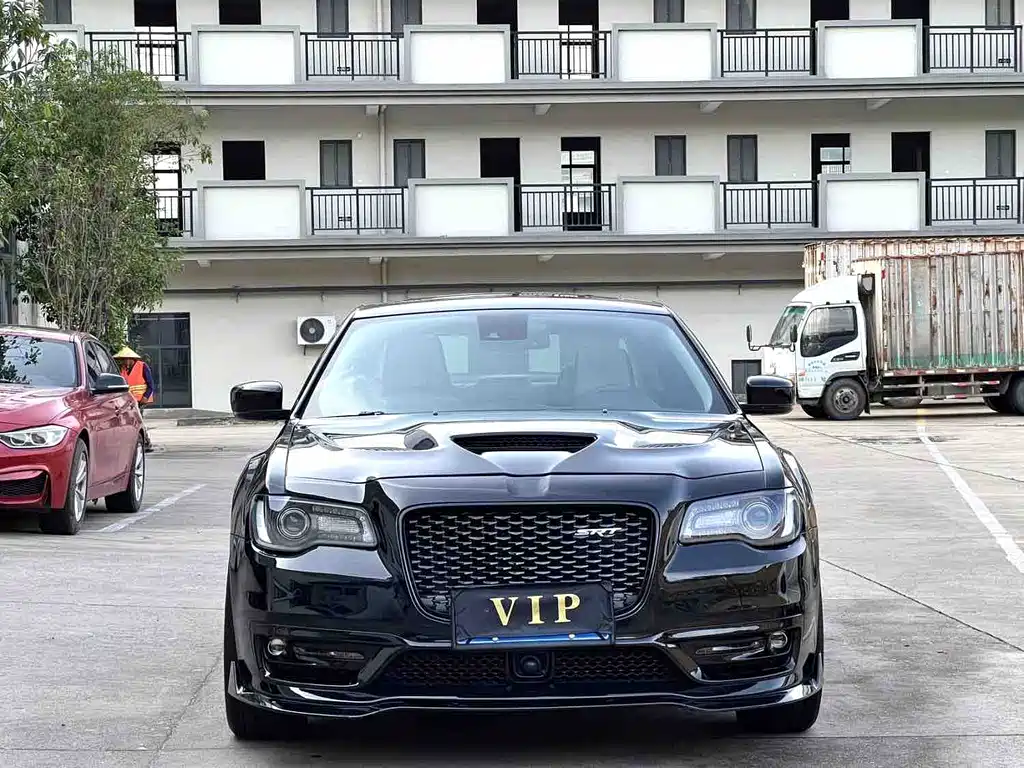 Chrysler 300C 2016 — фото 2