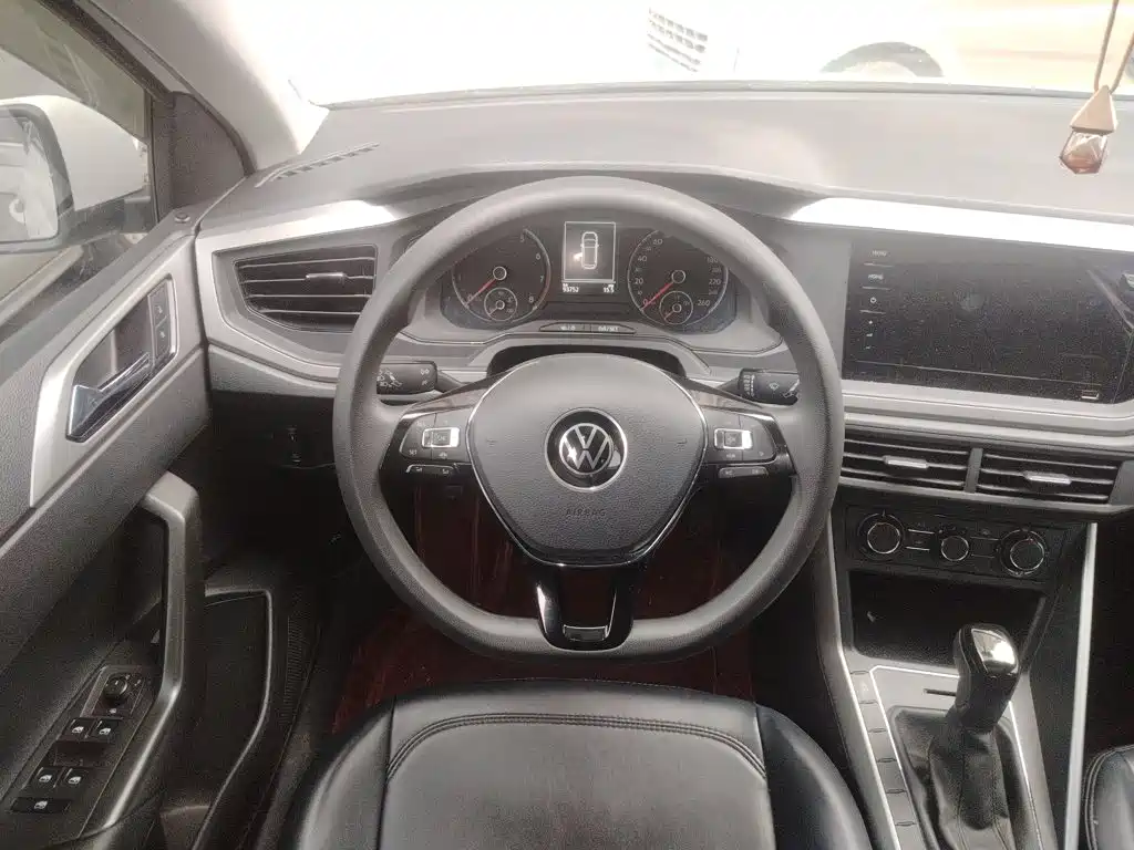 Volkswagen Polo 2021