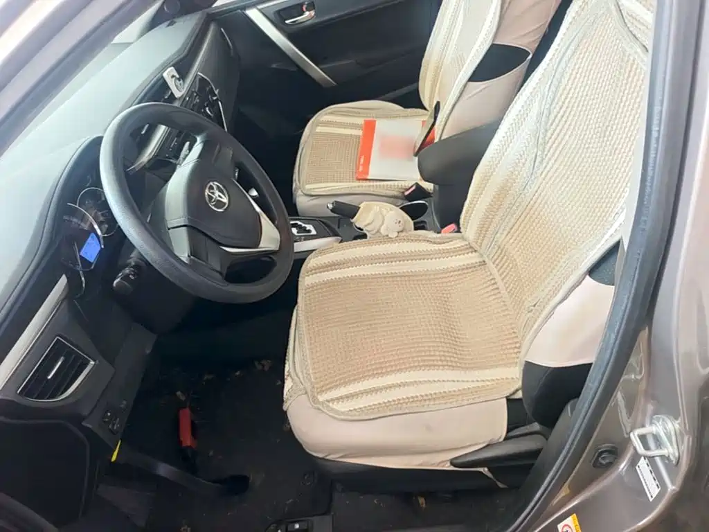 Toyota Corolla 2016 — фото 15