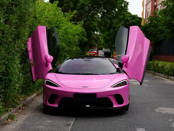 McLaren GT 2022