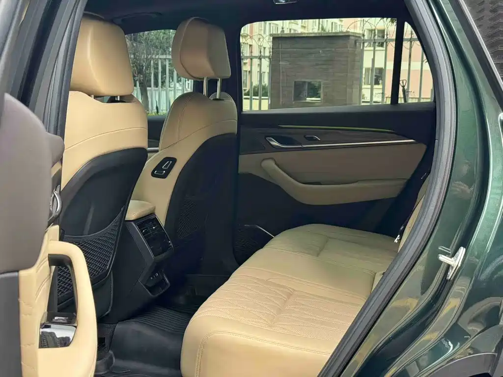 Geely Xingyue L 2024