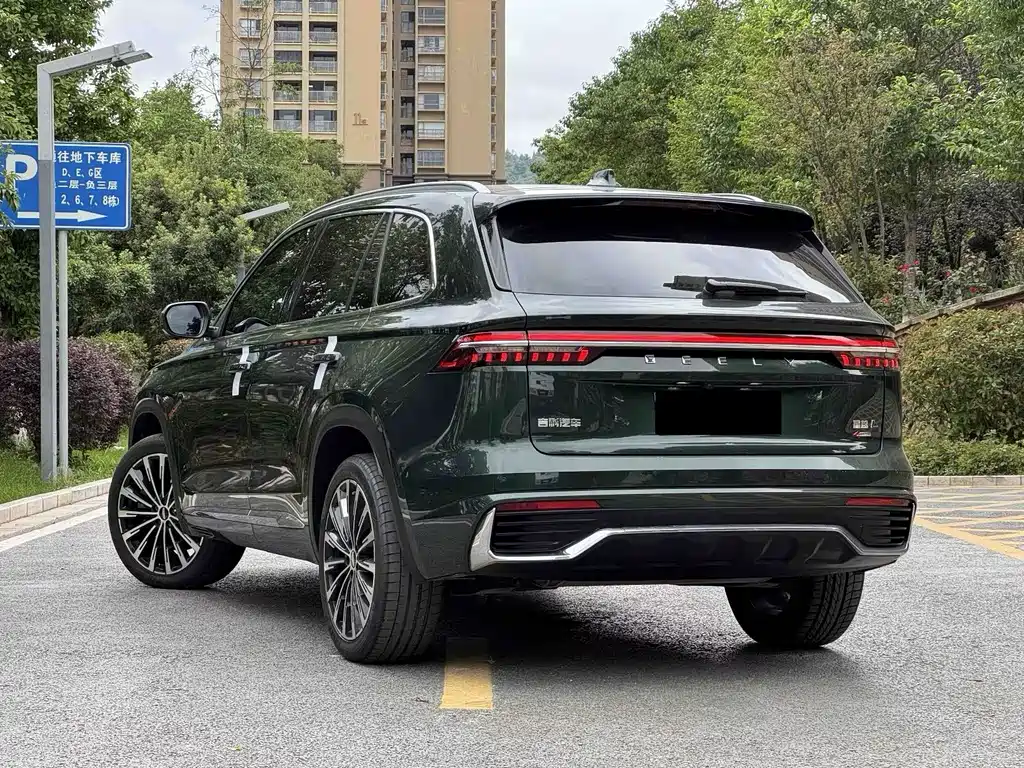 Geely Xingyue L 2024