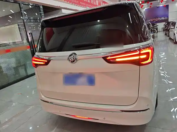 Buick GL8 2021