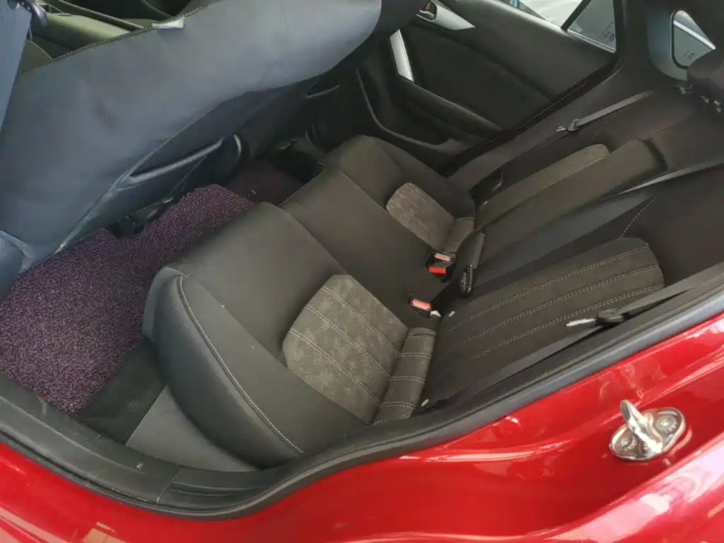 Mazda CX-4 2016 — фото 17