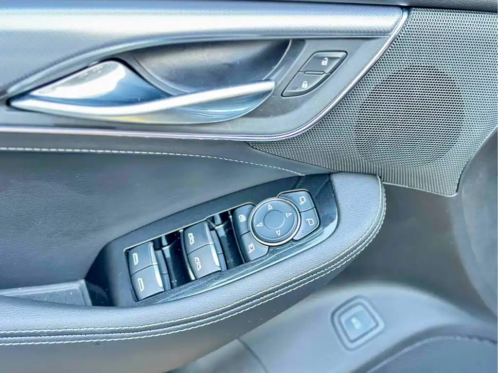 Cadillac CT5 2023 — фото 25