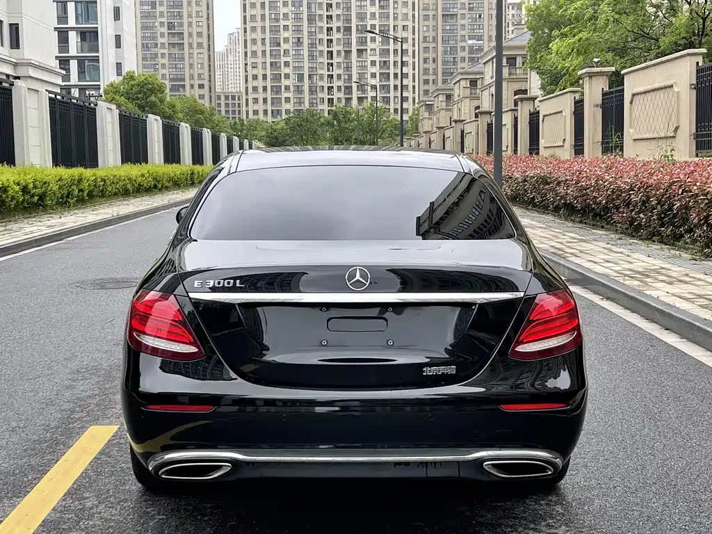 Mercedes-Benz E-Class 2017 — фото 6