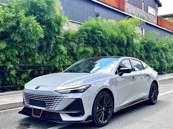 Changan UNI-V 2024