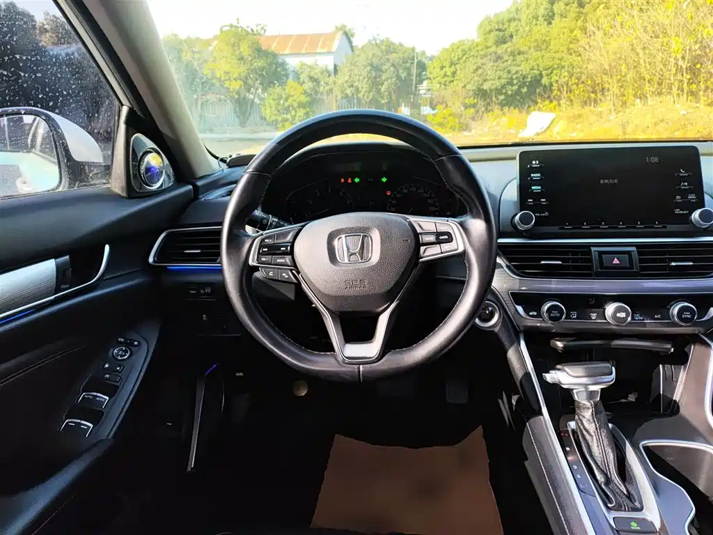 Honda Accord 2019 — фото 11