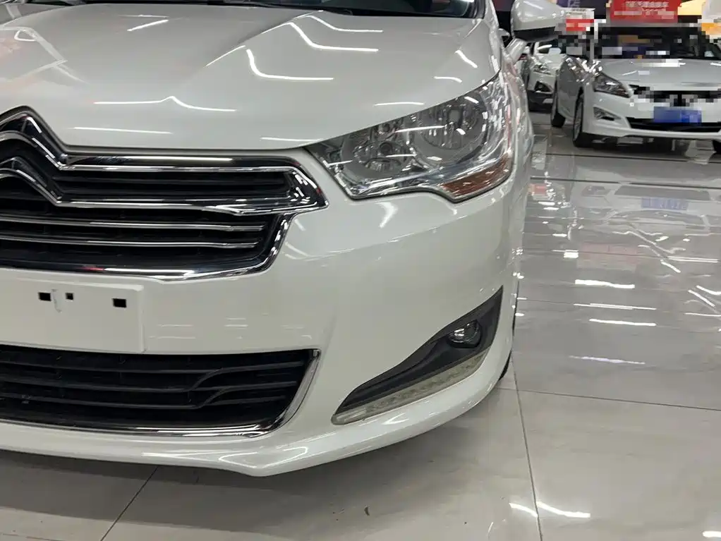 Citroën C4L 2015 — фото 3