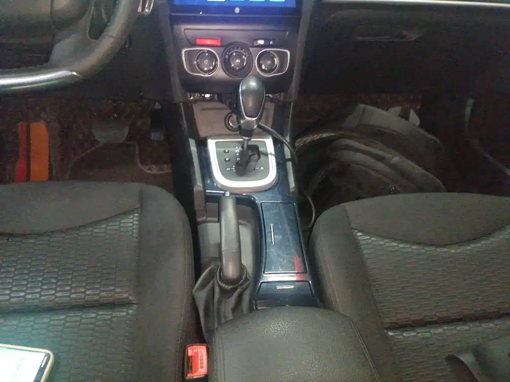 Citroën C4L 2015 — фото 13