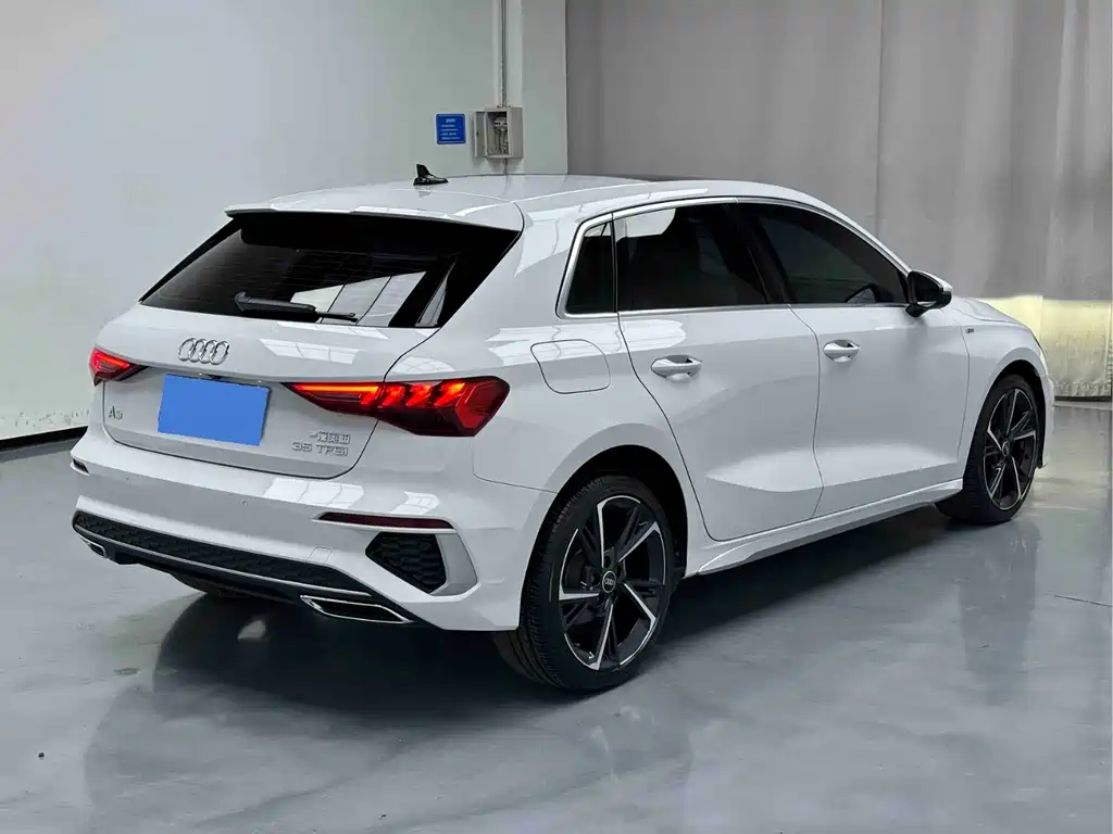 Audi A3 2022 — фото 15