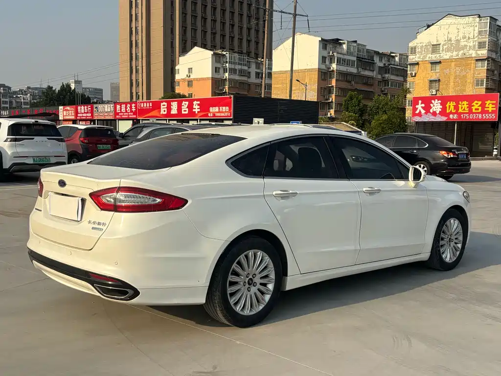 Ford Mondeo 2016 — фото 16