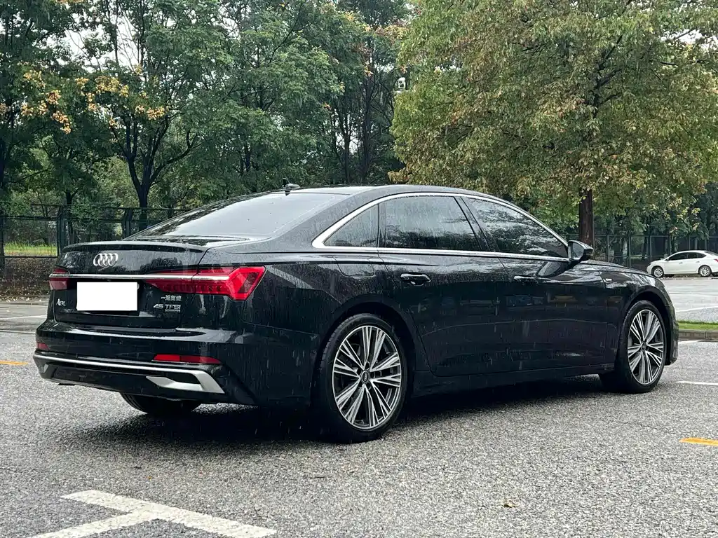 Audi A6L 2024 — фото 16