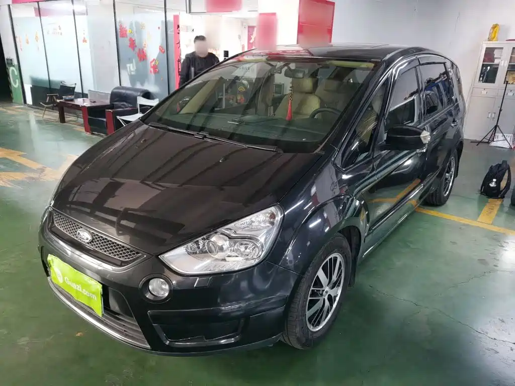 Ford Max 2014 — фото 1