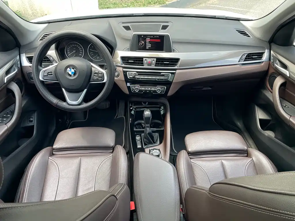 BMW X1 2017 — фото 9