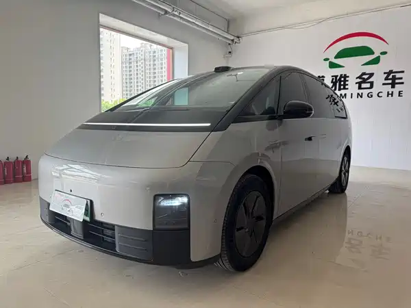 Li Auto MEGA 2025