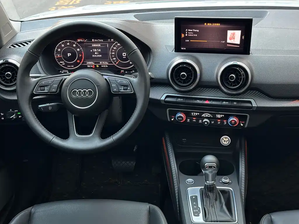 Audi Q2L 2022 — фото 16