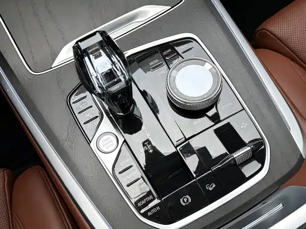 BMW X7 2021